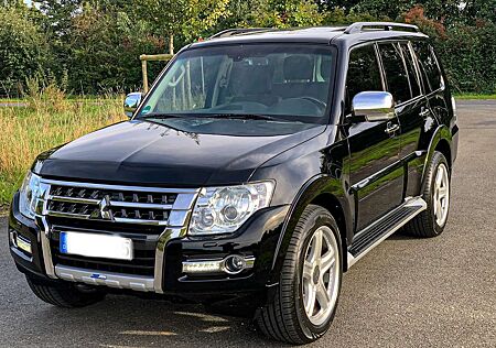 Mitsubishi Pajero 3.2 DI-D Automatik Long *Edition*Top*Alu20*Euro6*