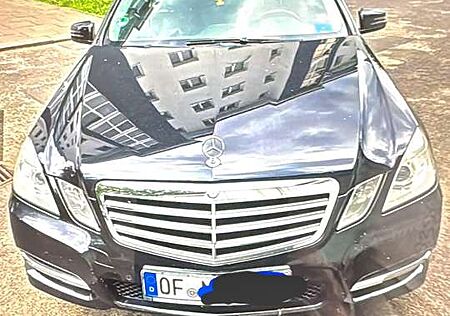 Mercedes-Benz E 200 CDI DPF BlueEFFICIENCY 7G-TRONIC Avantgarde