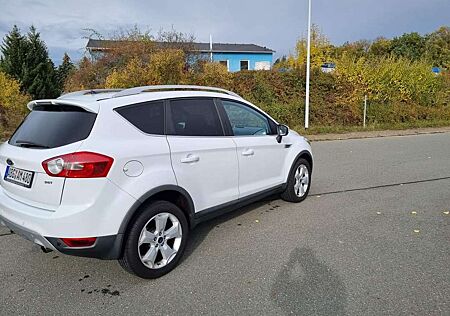 Ford Kuga +2.5+4x4+Aut.+Titanium