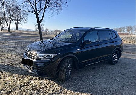 VW Tiguan Allspace Volkswagen R-Line 4Motion