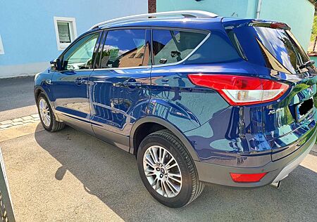 Ford Kuga 1.6 EcoBoost 2x4 Titanium