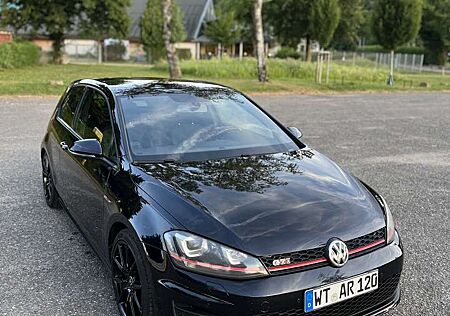 VW Golf GTI Volkswagen Performance