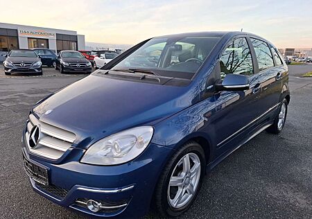 Mercedes-Benz B 180 TÜV 06/2027 *Parklenkassistent*Sitzhzg*