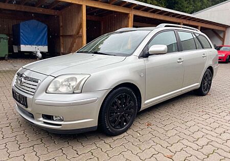 Toyota Avensis Combi Sol 2.0-l-D-4D