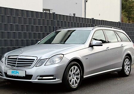 Mercedes-Benz E 200 T CDI DPF BlueEFFICIENCY 7G-TRONIC Elegance