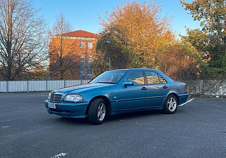 Mercedes-Benz C 180 C 180Classic