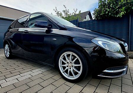 Mercedes-Benz B 180 CDI (BlueEFFICIENCY)