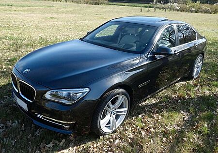 BMW 740i 740