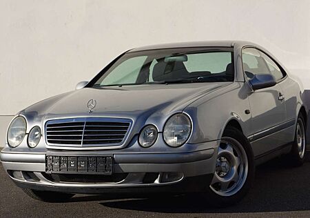 Mercedes-Benz CLK 200 Coupe Sport*Klima*ALU*BC*CD*ELFH*