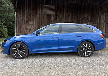 Skoda Octavia First Edition iV