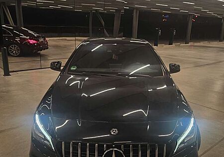 Mercedes-Benz CLA 45 AMG 4Matic Speedshift DCT 7G Night Edition