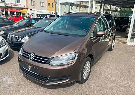 VW Sharan Volkswagen /Autm./7Sitz/PDC/AHK/integ. Kindersitze/