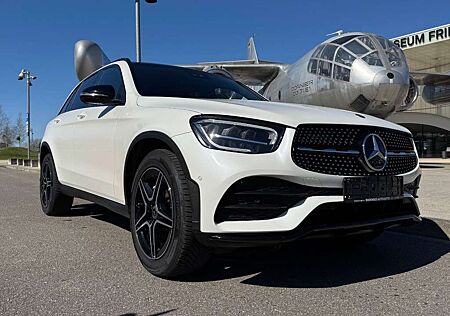 Mercedes-Benz GLC 300 d 4Matic PANO/NIGHT/WIDESCREN/AMG-LINE
