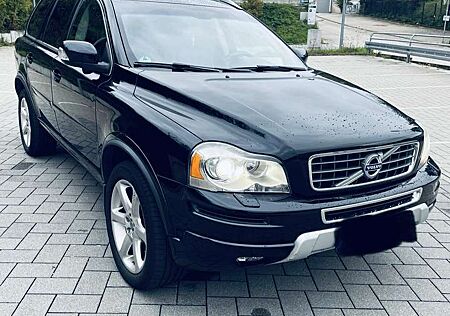 Volvo XC 90 XC90 D5 Momentum Geartronic (147 kW)(7 Sitze)