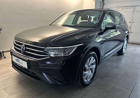 VW Tiguan Allspace Volkswagen 2.0 TDI DSG 4Motion Life*LED*Nav