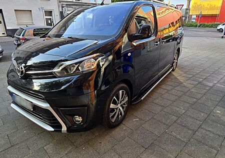 Toyota Pro Ace Proace 2,0-l-D-4D L2 (8-Si.) Autm. Verso Team Deutschland