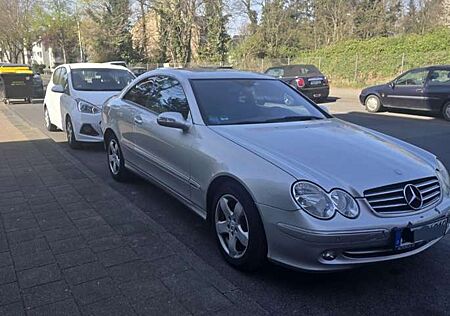 Mercedes-Benz CLK 200 Coupe Kompressor Avantgarde