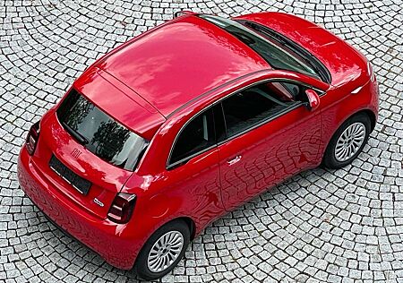 Fiat 500 Red