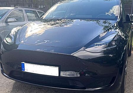 Tesla Model Y RWD