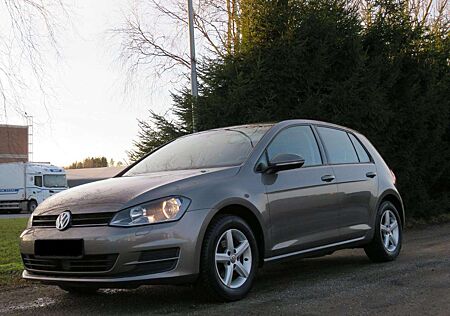 VW Golf Volkswagen 1.2 TSI BlueMotion Technology Comfortline