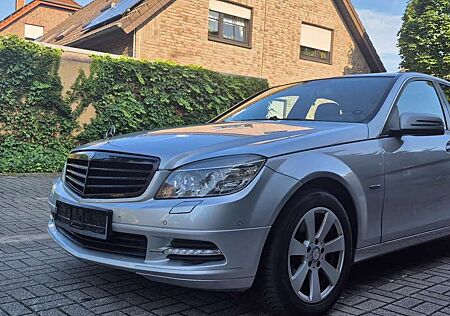 Mercedes-Benz C 180 CGI Automatik BlueEFFICIENCY