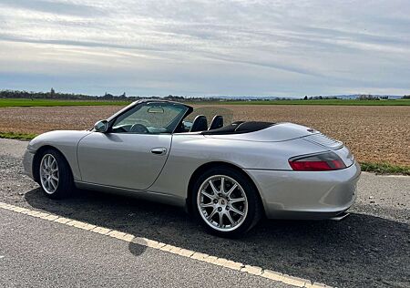 Porsche 996 911 Carrera 4 Cabrio