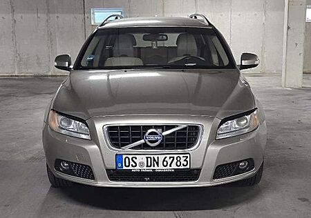 Volvo V70 D5 Momentum