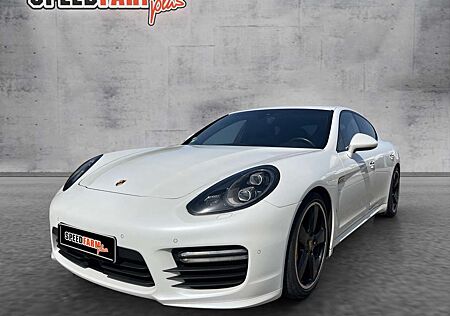 Porsche Panamera Turbo Keramik/Standheizung/Rear-Enter.