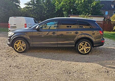 Audi Q7 4.2 TDI DPF quattro tiptronic