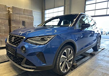 Seat Arona 1,5TSI DSG FR 18´´ AHK Alcant. Full LED