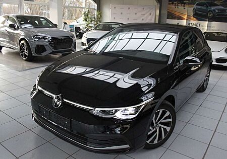 VW Golf Volkswagen VIII Lim./STYLE/EHYBR/DSG/LED/ALU/STZHZ/NAV