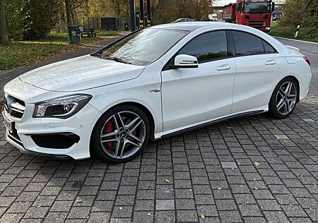 Mercedes-Benz CLA 45 AMG Performance Klappenauspuff