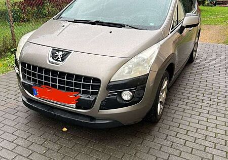 Peugeot 3008 HDi FAP 150 Premium