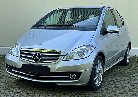 Mercedes-Benz A 180 Elegance | HU Neu | SHZ |