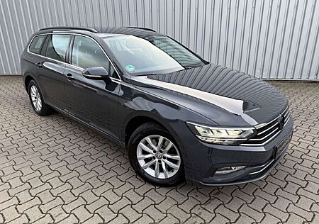 VW Passat Variant Volkswagen Passat*Variant*Business*Navi*Kamera*Alu*Sitzh*AC