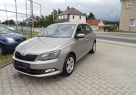 Skoda Fabia Style, Klimaautomatik, HU-AU NEU