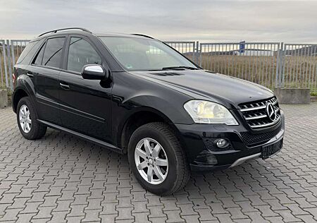 Mercedes-Benz ML 350 CDI Leder Navi Temp. SHZ PDC AHK