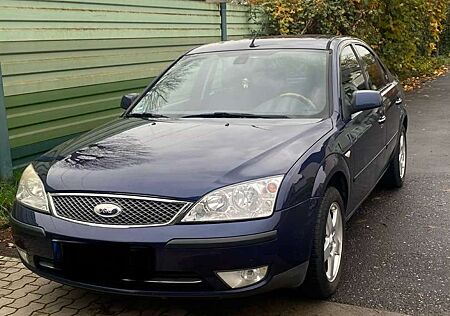 Ford Mondeo 2.0 Ghia