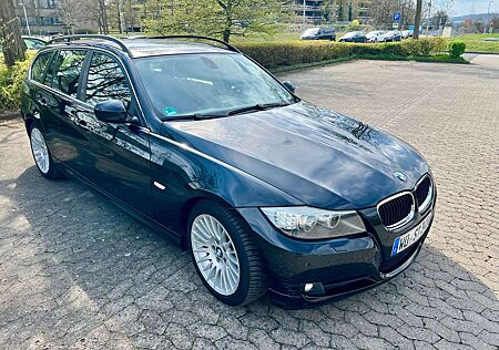 BMW 320i 320