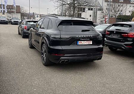 Porsche Cayenne Turbo Tiptronic S v8 soft close