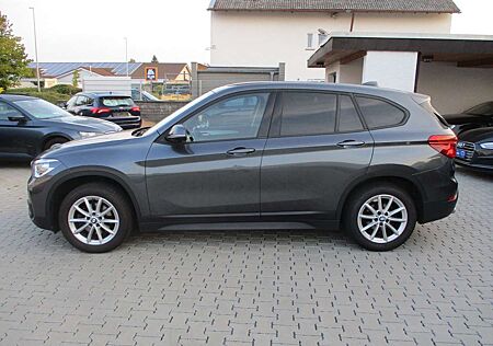 BMW X1 sDrive 18 i NAVI KAMERA HEAD SPURH SITZH TEMP