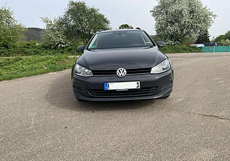 VW Golf Variant Volkswagen 2.0 TDI 4Motion BlueMotion Technology Lounge