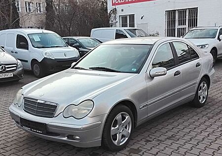 Mercedes-Benz C 200 CDI CLASSIC . Neuer Tüv