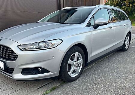 Ford Mondeo 2,0 TDCi-Navi-AHK-SHZ-PDC-TÜV-Garantie