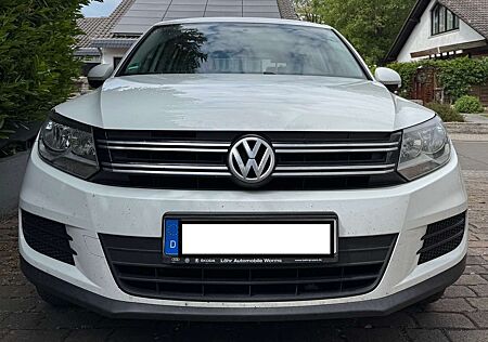 VW Tiguan Volkswagen 1.4 TSI Trend AHK Garagenfahr.