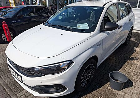 Fiat Tipo Kombi 101 Parksensor Sitzheizung App Connect