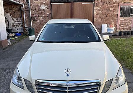 Mercedes-Benz E 200 CDI DPF BlueEFFICIENCY Automatik