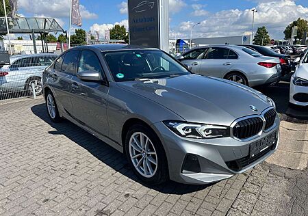 BMW 320 d Lim. x Drive AHK+Driving Assist