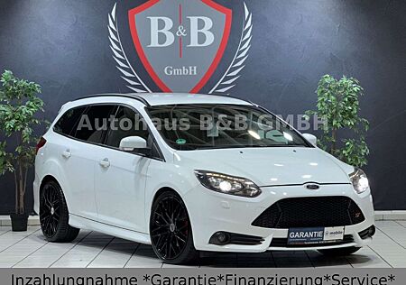 Ford Focus gebraucht kaufen Ford Focus Turnier ST*1von4344*Kamera*19Zoll*Kamera