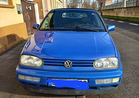 VW Golf Cabriolet Volkswagen Cabrio 1.6 Joker